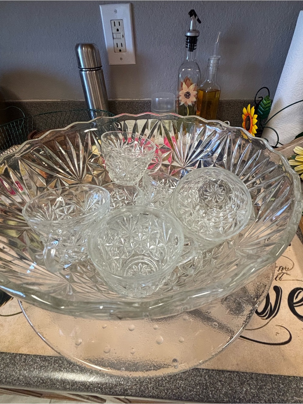 Anchor Arlington punch bowl set from 1960s